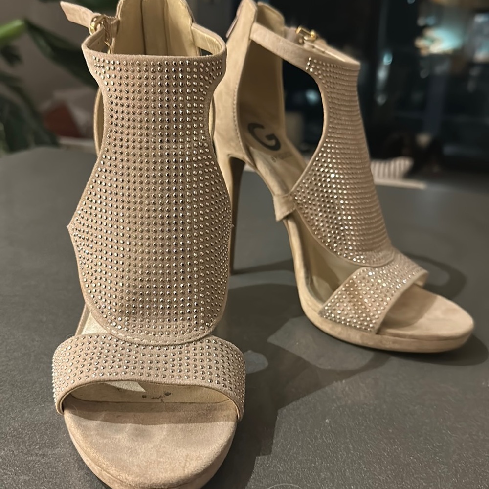 Cream studded heels 6.5